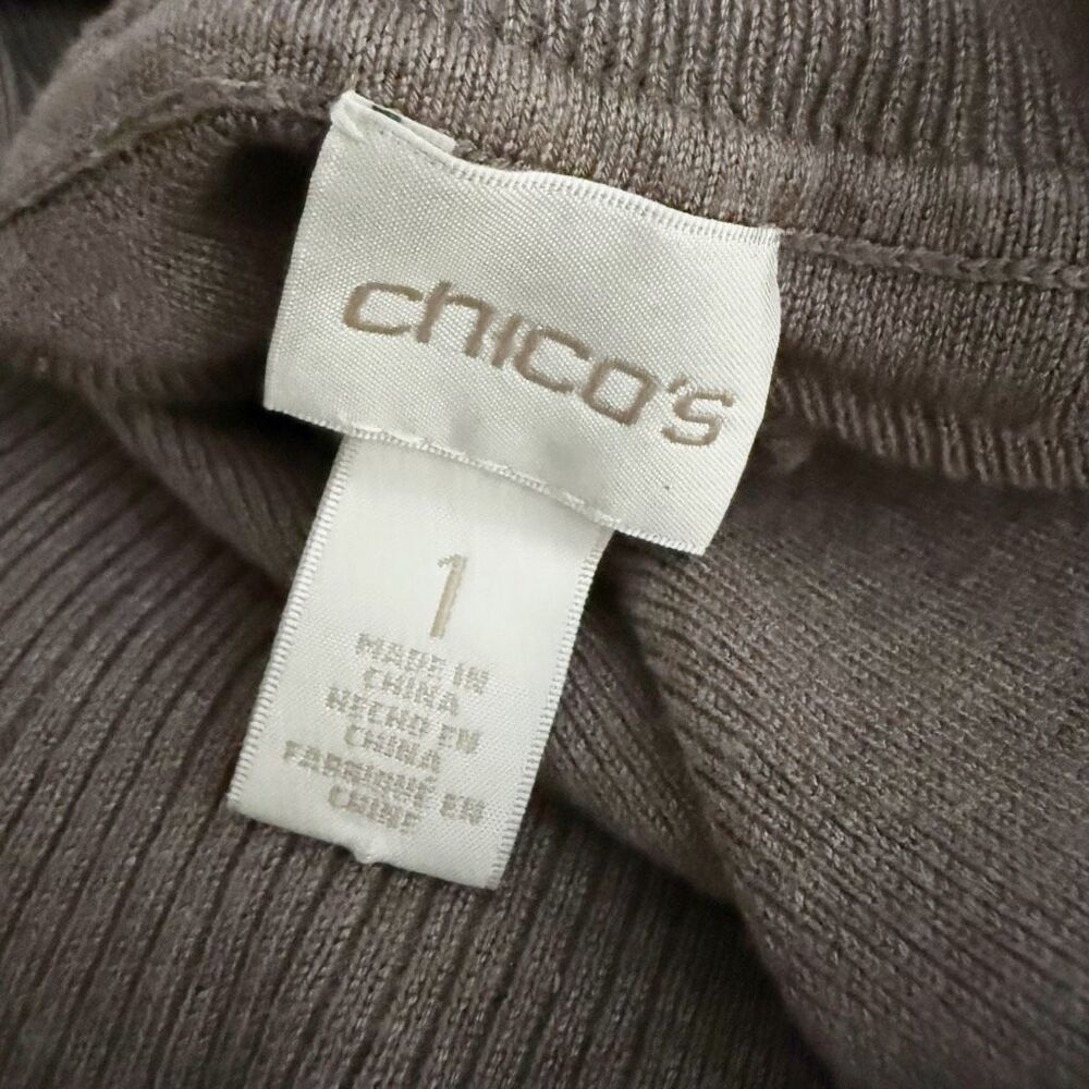 CHICO'S | Brown Taupe Lightweight Turtleneck Sweater Ribbed | Size 1 (8, Medium) - Picture 3 of 5